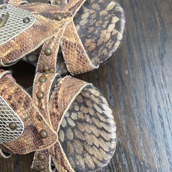 Just Cavalli Vintage leather sandals - Picture 7 of 11